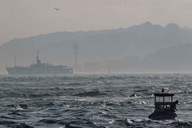 İstanbul və Bursada dəniz reysləri dayandı