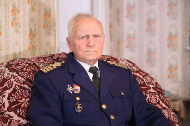 Bu gün ömrünün 64 ilini dənizçiliyə həsr etmiş Gennadi Kozlovun 90 illik yubileyidir - VİDEO