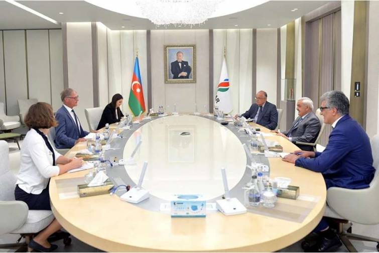 Almaniya şirkətləri SOCAR-ın qaz emalı kompleksi layihəsinə maraq göstərir