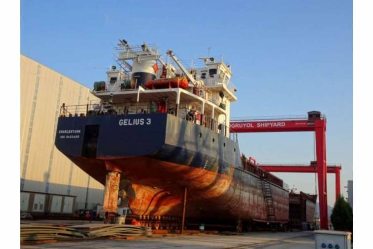 “Doğruyol shipyard” “Gelius 3” quru yük gəmisinin uzadılması layihəsinə start verib