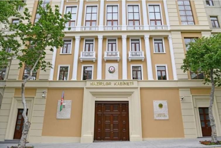 Xüsusi sərtləşdirilmiş karantin müddəti dövründə fəaliyyətinə icazə verilən sahələr məlum olub
