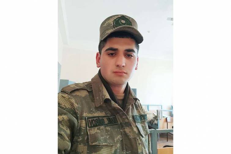 D&ouml;y&uuml;şlərə həm də komandirinin qisasını almağa atılan cəsur dəniz&ccedil;i