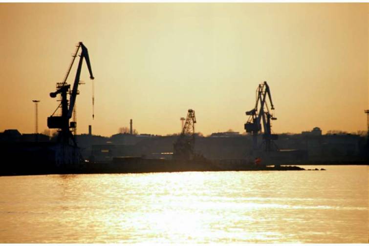 Estoniya limanında sanksiyalara görə tonlarla partlayıcı gübrə yığılıb