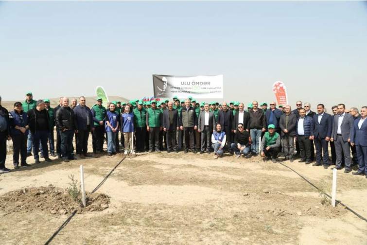 Ulu &Ouml;ndər Heydər Əliyevin 100 illik yubileyi ilə əlaqədar ağacəkmə aksiyası ke&ccedil;irilib