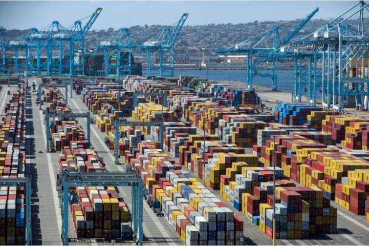 Los-Anceles limanının konteyner dövriyyəsi azalıb