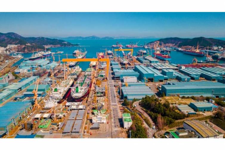 “Korea Shipbuilding & Offshore Engineering” sÉ™kkiz gÉ™minin tikintisinÉ™ dair üç müqavilÉ™ imzalayÄ±b