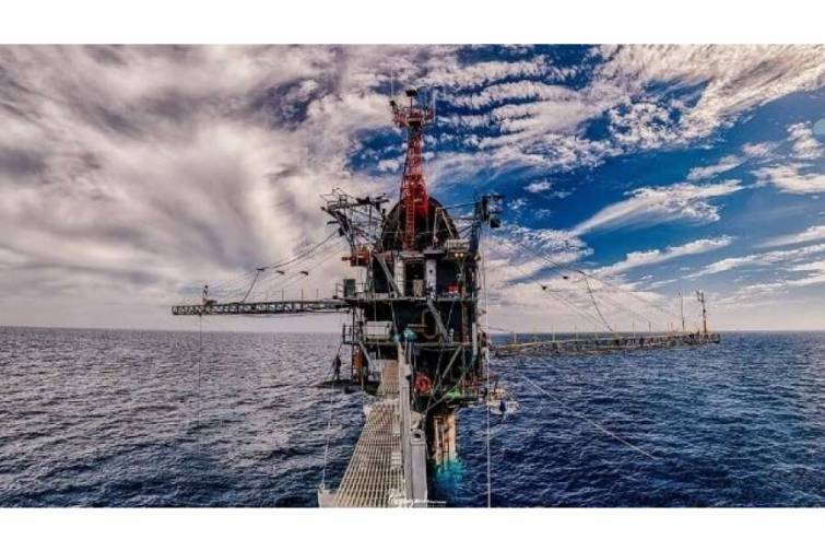 D&uuml;nyanın ən qeyri-adi gəmisi doğranmaya g&ouml;ndərilib