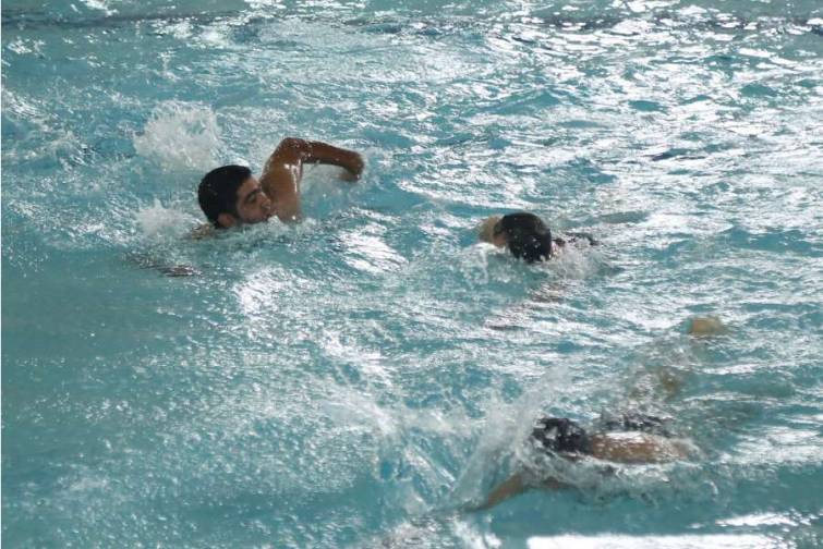 Dəniz&ccedil;ilər arasında &uuml;zg&uuml;&ccedil;&uuml;l&uuml;k yarışı təşkil olunub