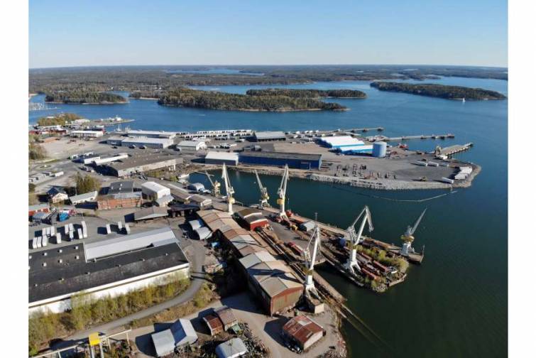 Finlandiya limanlarının &uuml;mumi konteyner d&ouml;vriyyəsi azalıb