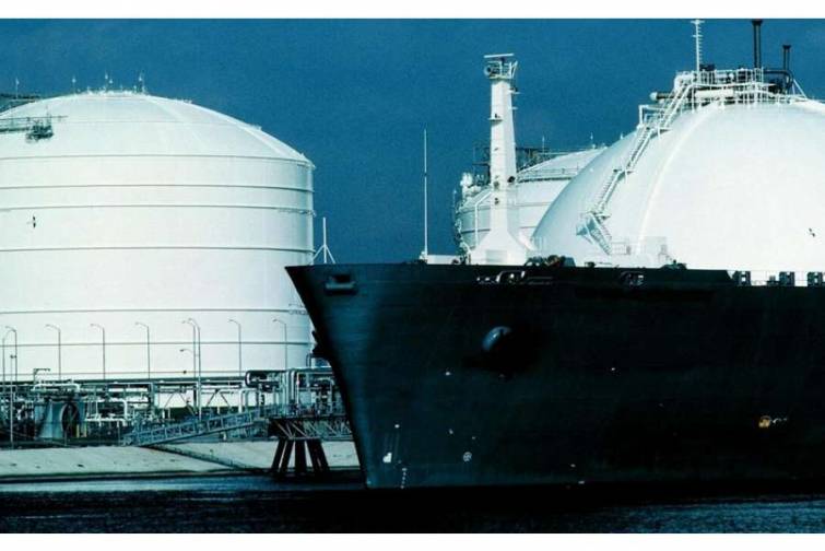 Hindistanda iki tankerin üzən LNG anbarına çevrilməsi planlaşdırılır