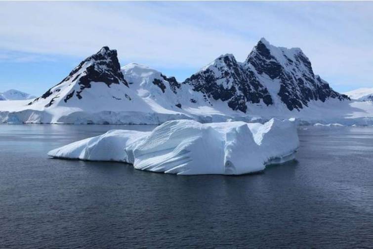 Antarktidada buzlaq sahəsi son 45 ilin ən aşağı həddinə düşüb
