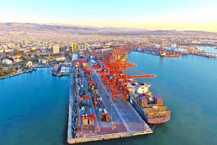 Türkiyə limanları 5 mindən çox gəmi qəbul edib