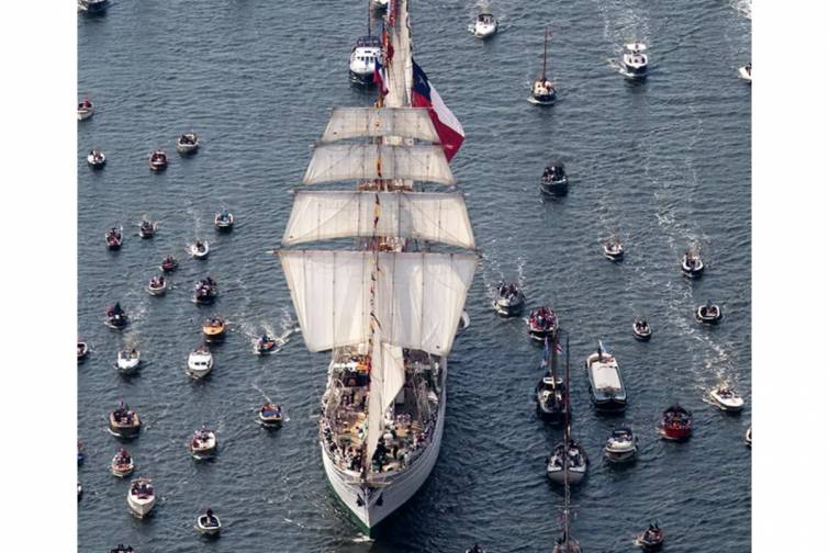 Amsterdamda avqustda yelkən festivalı keçiriləcək