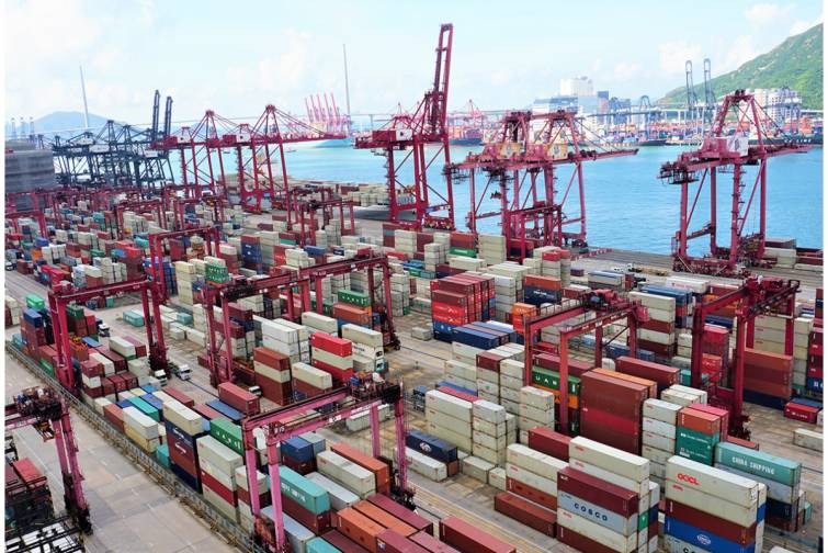 Honkonq limanının “Kwai Tsing” terminalı ilə 3,46 milyon TEU aşırılıb