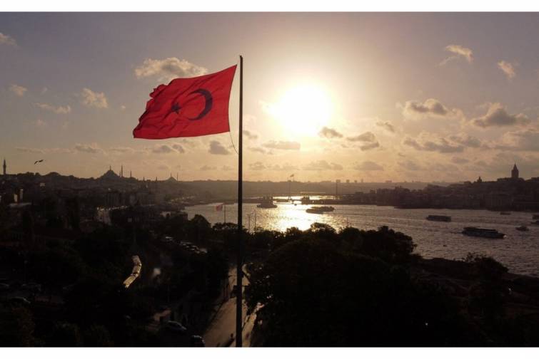 Türkiyə Hörmüz boğazına alternativ olaraq “Orta Dəhliz”də işlərini gücləndirir