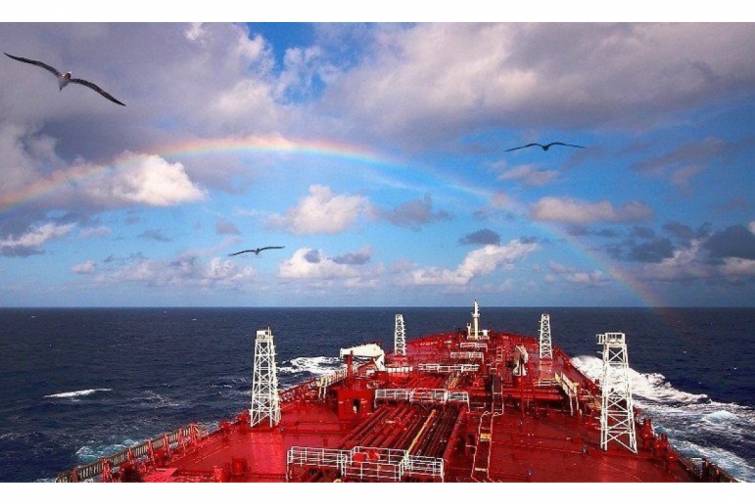 Union Maritime Suezmax tanker bazarına daxil olur