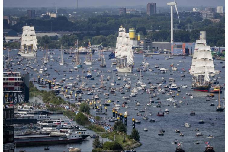 Amsterdamda “Sail 2025” beynəlxalq yelkənli gəmilər festivalı başlayıb