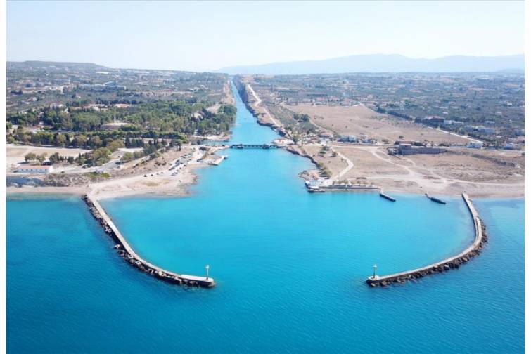 Korinf körfəzində 800 min illik su hovuzu aşkar edilib