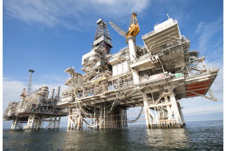 bp AÇG-də hasilatı gücləndirmək üçün yeni texnologiya tətbiq edəcək