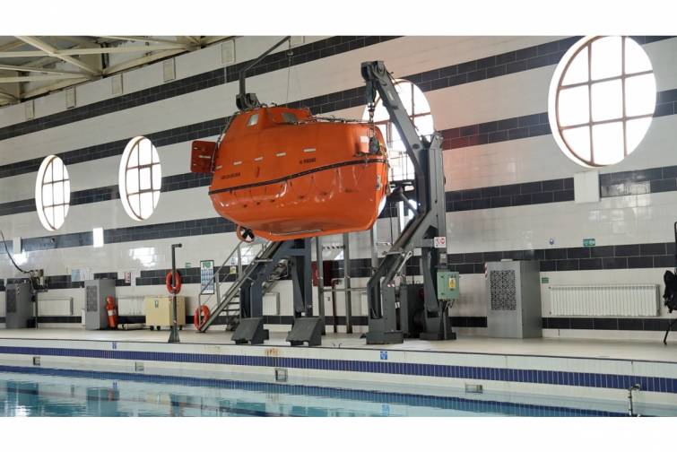 Sürətli olmayan xilasedici qayıq - TƏLİM