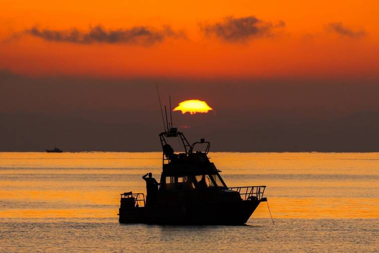 ABŞ Sakit Okeanda daha bir qayığı məhv edib