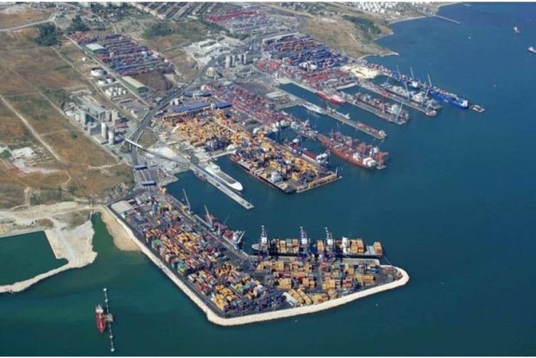 Türkiyə limanları ilə 11 milyon tondan çox kimyəvi məhsul daşınıb