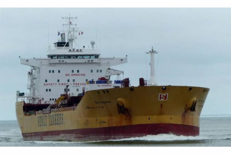 Somali sahillərində tankerə silahlı h&uuml;cum olub