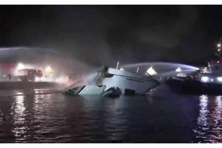 Yunanıstanda yanğın zamanı üç yaxta batıb