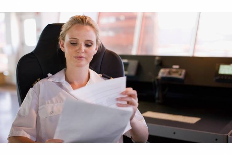 Gəmiçilik sektorunda qadınların sayının artırılması üçün mədəniyyət dəyişikliyi zəruri sayılır