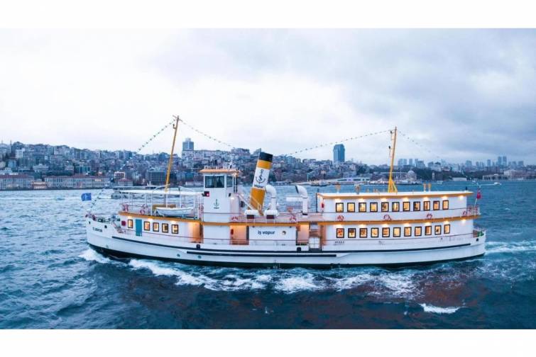 D&uuml;nyanın ilk bank gəmisi istismara verilib