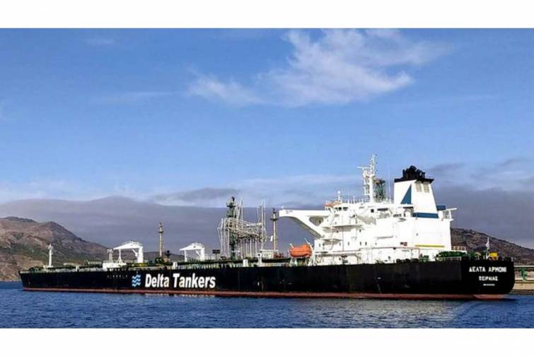 Yunanıstan &ouml;lkənin gəmi&ccedil;ilik donanmasına xəbərdarlıq etdi