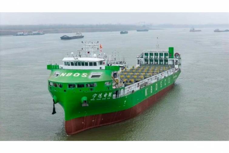 &Ccedil;ində elektriklə işləyən ən b&ouml;y&uuml;k konteyner gəmisi dəniz sınaqlarına başlayıb