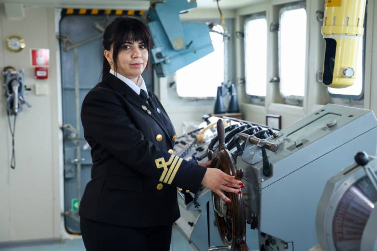 #XanımlarGəmi&ccedil;ilikdə: Atasının yolu ilə uğurla addımlayan xanım - VİDEO