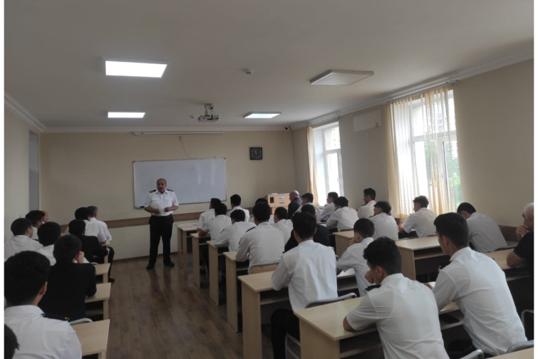 ADDA-da &ldquo;İnsan H&uuml;quqları Aylığı&rdquo; &ccedil;ər&ccedil;ivəsində seminar ke&ccedil;irilib