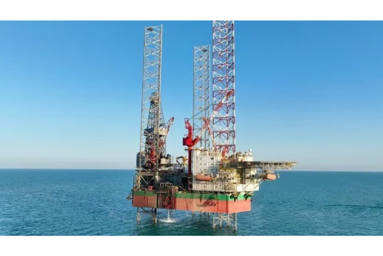 K&uuml;veytdə dəniz qazma platformasına pilotsuz u&ccedil;uş aparatı ilə h&uuml;cum edilib