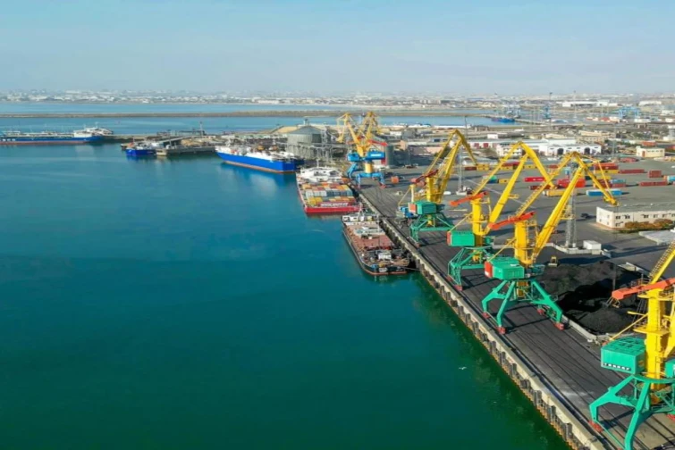 Aktau limanında əsas dibdərinləşdirmə işlərinə başlanılıb