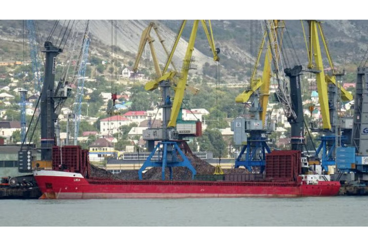 Təmirə getmək &ouml;hdəliyini yerinə yetirməyən gəminin Avropa limanlarına girişi qadağan edilib